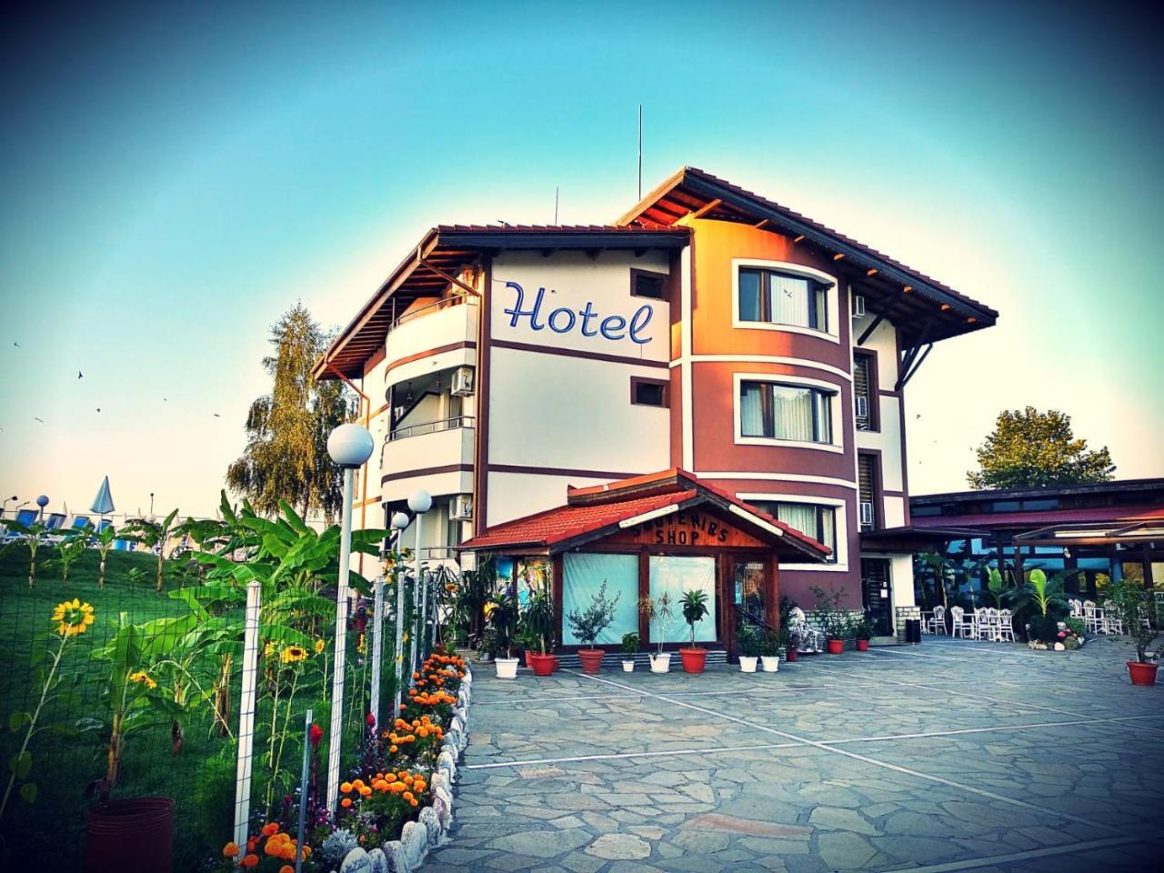 Hotel Makaza Complex Momtschilgrad